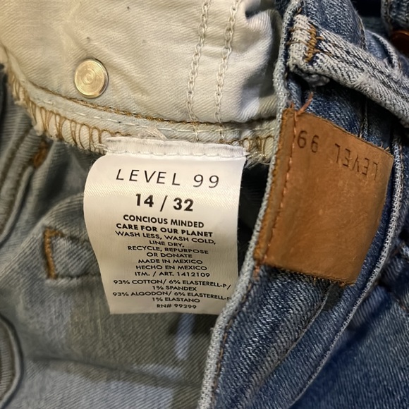 Level 99 light wash jeans size 32/14 - Picture 4 of 6